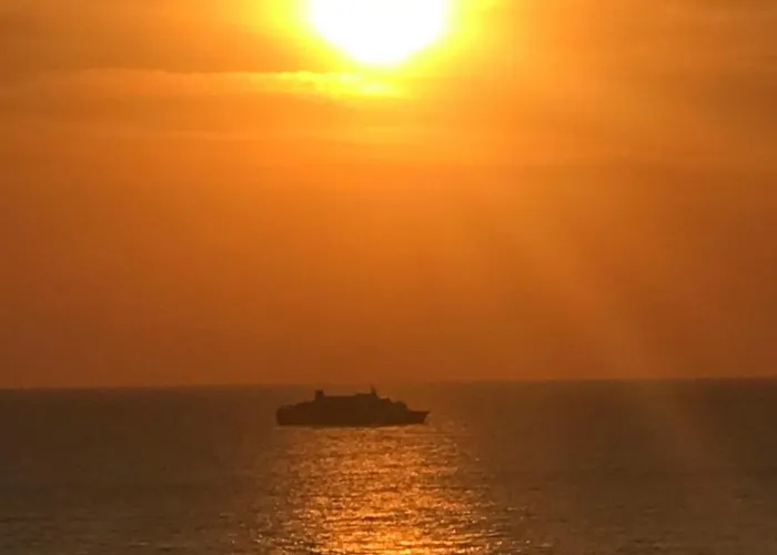 Bastia Face A La A 100 M Apartment *